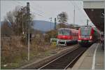 Während die neue S-Bahn BR den Betrieb mehr und mehr dominiert, stehen die alten ET 420 zahlreich auf dem Abstellgleis.