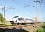 403 mit Werbung für die Fußball WM in Neu-Ulm Pfuhl am 15.09.2011.