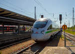 Der 7-teilige ICE T (BR 411) Tz 1160 „Markt Holzkirchen“ 411 060-7 / 411 560-6 (93 80 5411 060-7 D-DB / 93 80 5411 560-6 D-DB) erreicht am 15.05.2022, als ICE 1671 (Ostseebad Binz -