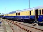 Des historische Rheingold-Aussichtswagen (Dome-Car) 56 80 81-80 002-7 (ADm) am 14.08.2010 im Rheinisches Industriebahn-Museum (RIM) in K�ln.