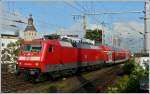 120 206-8 zieht den Rhein-Sieg-Express in den K�lner Hauptbahnhof.