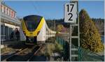 Der DB 1440 172 und 683 beim Halt in Schluchsee, der Zug wird in K�rze nach Seebruck weiterfahren.