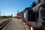 Ein anderer Blick auf den Bahnhof Ostseebad Kühlungsborn-West (bis 1938 Ostseebad Arendsee) der Mecklenburgischen Bäderbahn Molli am 15.05.2022.