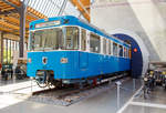   Triebwagenh�lfte 6 092 (MVG-Baureihe A 1) der ersten M�nchener U-Bahn ausgestellt im Verkehrszentrum des Deutschen Museums (am 16.06.2018) in M�nchen (Theresienh�he).