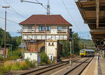   Von der Rothaarbahn (KBS 443) kommend (rechts) fährt nun der VT 506  (95 80 1648 106-0 D-HEB / 95 80 1648 606-9 D-HEB), ein neuer Alstom Coradia LINT 41 der HLB (Hessische Landesbahn GmbH), auf