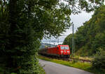 Die 185 211-0 (91 80 6185 211-0 D-DB) der DB Cargo AG fährt am 26.08.2021 mit einem gem.