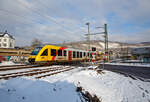 Der VT 252 (95 80 0648 152-6 D-HEB / 95 80 0648 652-5 D-HEB) ein Alstom Coradia LINT 41 der HLB (Hessische Landesbahn), hat am 21.01.2023, als RB 90 (Umlauf 61714)  Westerwald-Sieg-Bahn  (Westerburg