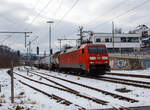 Die 152 087-3 (91 80 6152 087-3 D-DB) der DB Cargo AG fährt am 21.01.2023 mit einem Ethylendichlorid (Gefahrgut-Nr.
