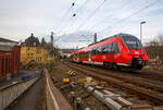 Zwei gekuppelte vierteilige Bombardier Talent 2 (442 260 / 442 760 und 442 755 / 442 255) der DB Regio NRW haben am 22.02.2022, als RE 9 rsx - Rhein-Sieg-Express (Aachen – Köln - Siegen),