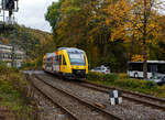 Der VT 205 ABp (95 80 0640 105-2 D-HEB), ein Alstom Coradia LINT 27 der HLB (Hessische Landesbahn) / 3LänderBahn fährt am 16 Oktober 2025, als RB 90  Westerwald-Sieg-Bahn  (Siegen -