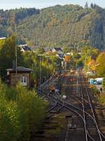 Nun am 13.10.2012 hat die Baustelle im Bereich des Bahnhofes Herdorf an der KBS 462 (Hellertalbahn) begonnen, das alte Gleis 2 ist schon heraus gerissen.