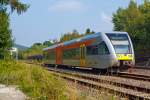   Ein Stadler GTW 2/6 der Hellertalbahn kommt am 08.09.2014 aus Betzdorf und fährt nun auf Gleis 2 in den Bahnhof Herdorf ein.