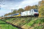 Macquarie 186 238 in NS-Dienst durchfahrt Tilburg Oude Warande am 23 November 2018.