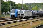 2 462 009-8 Siemens Desiro HC und Siemens Smartron 192 055 Rhein Cargo mit Kesselwagenganzzug in Ulm am 20.05.2023.