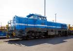 Immer noch ein Einzelst�ck, die an die SLG Spitzke Logistik GmbH vermietete und der Vossloh Locomotives GmbH geh�rende G 12 - SP - 012 (92 80 4120 001-7 D-VL) im am 12.09.2015, mit einem 