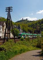 Der VT 253 gekuppelt mit VT 202 der vectus (Alstom Coradia LINT 41 und LINT 27) kommt am 05.05.2013 aus Richtung Limburg/Lahn und f�hrt gleich in den Bahnhof Balduinstein ein.