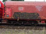 Detailbild eines dreiachsigen Drehgestells der Bauart BA 713 mit Langschaken und Parabelfeder, hier von dem sechsachsiger Drehgestellflachwagen mit verschiebbarem Planenverdeck und Lademulden f�r