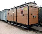 Historischer Schmalspurwagen Gedeckter Güterwagen Nr.1492 K der K.SächsStsEB inRadebeul-Ost am 11.04.2016.