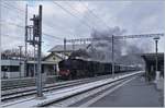 Wartet auf die Abfahrt nach Konstanz: die gut 200 Tonnen schwere SNCF 241-A-65 mit ihrem Extrazug in Koblenz.
9. Dez. 2017