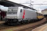 Akiem (Frankreich) 186 373 (Deutschland) steht mit ein RegioJet (Tschechische Republik) in Bratislava hl.st.