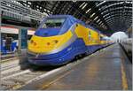 In Milano Centrale steht ein von der Form her bekannter Zug, jedoch in einer noch nie gesehenen Farbgebung: Der RFI ETR 500 mit dem Triebkopf 93 83 2404 648-2 I-RIF  Diamante 2.0 .

17. Sept. 2025
