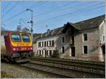 Im Tal der Alzette zwischen Cruchten und Pettingen liegt die gut erhaltene M�hle von Essingen, aber leider gibt es hier kaum M�glichkeiten diese mitsamt des ganzen Zuges abzulichten.