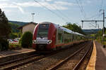 Zwei gekuppelte 3-teilige-Doppelstocktriebz�ge Z 2200 (Alstom Coradia Duplex, Typ TER 2N NG) der CFL (Soci�t� Nationale des Chemins de Fer Luxembourgeois), auch Computermaus genannt, bestehend aus dem CFL 2222 mit CFL 2204 erreichen, als Regionalzug nach Troisvierges (Ulflingen), am 17 Juni 2013 den Bahnhof Wilwerwiltz.