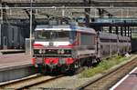 Railogic (ein Captrain-Töchter) 1619 steht am 10 Juli 2016 in Rotterdam Centraal.