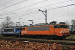 RFO 1830 steht am regnerischen 11.Februar 2026 in Oss abgestellt und wird von offenbarer Stelle fotografiert.