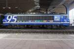 Portrait von RFO 1831 in NVBS-Jubiläumsfarben am 27 April 2026 in Rotterdam Centraal während ein Sonderfahrt.