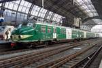 Museumstriebzug 766 steht am 4 November 2017 in Amsterdam Centraal anl�sslich der Offener Tur Tag bei das Bw Watergraafsmeer.