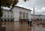 Empfangsgebäude vom Hbf Salzburg , Ansicht vom Südtiroler Platz am 11 September 2022.