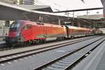RailJet mit 1116 218 steht am 16 September 2015 in Wien Hbf.