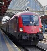 Selber Zug, andere Lok, �bb Lok 1116 124 wird den Railjet von Budapest Keleti nach M�nchen ziehen, mit +30 verl�sst der Zug den Bahnhof von Budapest. 08.05.2026