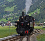 Dampflok Nr. 3; Tirol; der Zillertalbahn, beim Rangieren im Bahnhof von Mayrhofen. 20.08.2024
Lok Daten: Dampflok 3 “TIROL” der Zillertalbahn, Gebaut von Krauss & Co in Linz; Bj. 1902; unter der Fabrik.Nr:4790; Bauart C 1’T-n2v, BR Uv; Leistung 161 KW; Spurweite 760 mm; L 7,804 m; B 2,40 m; H 3,45 m; Vmax 35 km/h; Wasservorrat 3,1 qm; Kohlevorrat 1,7 t.
