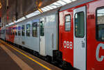 ÖBB 2.Klasse Inlandsreisezugwagen (CityShuttle-Wagen) A-ÖBB 50 81 21-73 351-6, der Gattung Bmpz-I, eingereiht in den REX 21 (City Shuttle) von Salzburg Taxham über Neumarkt am Wallersee
