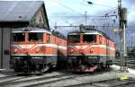 Rc 4 Nr.1288 Baujahr 1980 und Rc 2 Nr.1105, Baujahr 1973, beide von ASEA stehen für den nächsten Einsatz bereit in Hallsberg am 11.08.1985.