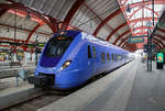   Der Sk�netrafiken X 61 081 „Elin W�gner“ (94 744 610 081-2 S-Sk�ne), ein vierteiliger Elektrotriebzug vom Typ Alstom Coradia Nordic, erreicht am 22.03.2019 den sch�nen oberirdischen