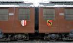 100 Jahre BLS: Kantonswappen an der Seitenfront der BLS Doppellokomotive Ae 8/8 273  (29.06.2013).