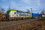 Die BLS Cargo 416  – Re 475 416-4 (91 85 4475 416-4 CH-BLSC) fährt am 12.02.2022 mit einem Containerzug durch Rudersdorf (Kr.