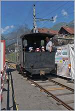 Die G 2/2 Ticinio bei F�hrerstandsfahrten in Brienz. Obwohl die Br�nigbahn ebenfalls auf Meterspurgleisen verkehrt, dampft die  Ticino  hier auf den eigenen Gleise hin und her.

 30. Aug 2018 