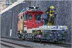 Der SBB Infrastruktur Tm 234 431-5  Dart  (Windhoff) ist kurz nach der Haltestelle Veytaux Chillon auf dem Weg in Richtung Villeneuve.