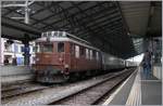 Am Schluss des  Dampfzuges  welch wundervolle Überraschung, war hinter passenden Wagen die BLS Ae 4/4 251 gereiht. Bei aller Faszination der Dampflok, mir gefiel die BLS Ae 4/4 251 noch fast besser, besonders, da diese historische BLS Lok kaum in Lausanne zu sehen ist.
10. Dez. 2016