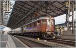 Auf der Rückfahrt von La Chaux de Fonds nach Vallorbe reichte es in Lausanne im letzten Licht mit einer Langzeitbelichtung den  L'Association 141R568  Train Chasse mit der ex BLS Ae 6/8 205