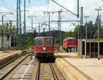   In Singen (Hohentwiel) nimmt am 12.09.2017 die SBB Re 4/4 II 11300 (Re 420 11300 / 91 85 4 420 300-6 CH-SBB) unseren IC 183 (Stuttgart - Zürich) an den Haken.