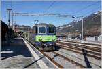 Die BLS Re 4/4 II 501 ist mit seinem EW III RE von Interlaken Ost in Zweisimmen eingetroffen und wird einer guten Stunde an den Thunersee zurück fahren.