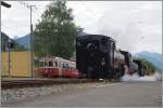  BLONAY-CHAMBY PINGSTFESTIVAL 2015: Recht früh verkehrt der erste Dampfzug von Chaulin nach Vevey, hier bei der Ausfahrt in Blonay.