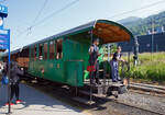 Die Lok muss nun ans andere Ende vom Zug, so wird der Wagenzug wieder etwas hochgedr�ckt.
