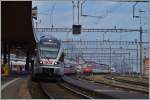 In Arth Goldau wartet ein SOB Flirt als S31 auf die Abfahrt nach Bibberbrugg.