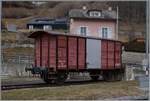 Einer der wohl letzten  K2  der noch im aktiven Einsatz ist: der WAGON DE SECOURS der TMR mit der UIC Nummer 99 85 9574 101-3 CH-TMRSA in Orsières.